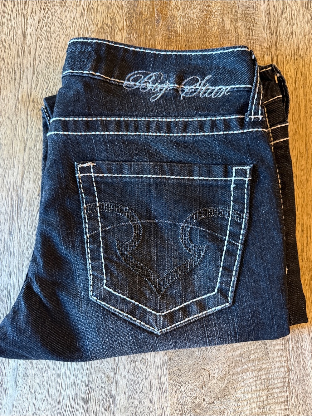 Big Star Women's Dark Jeans with Contrast Stitching. Sweet Skinny Low Rise